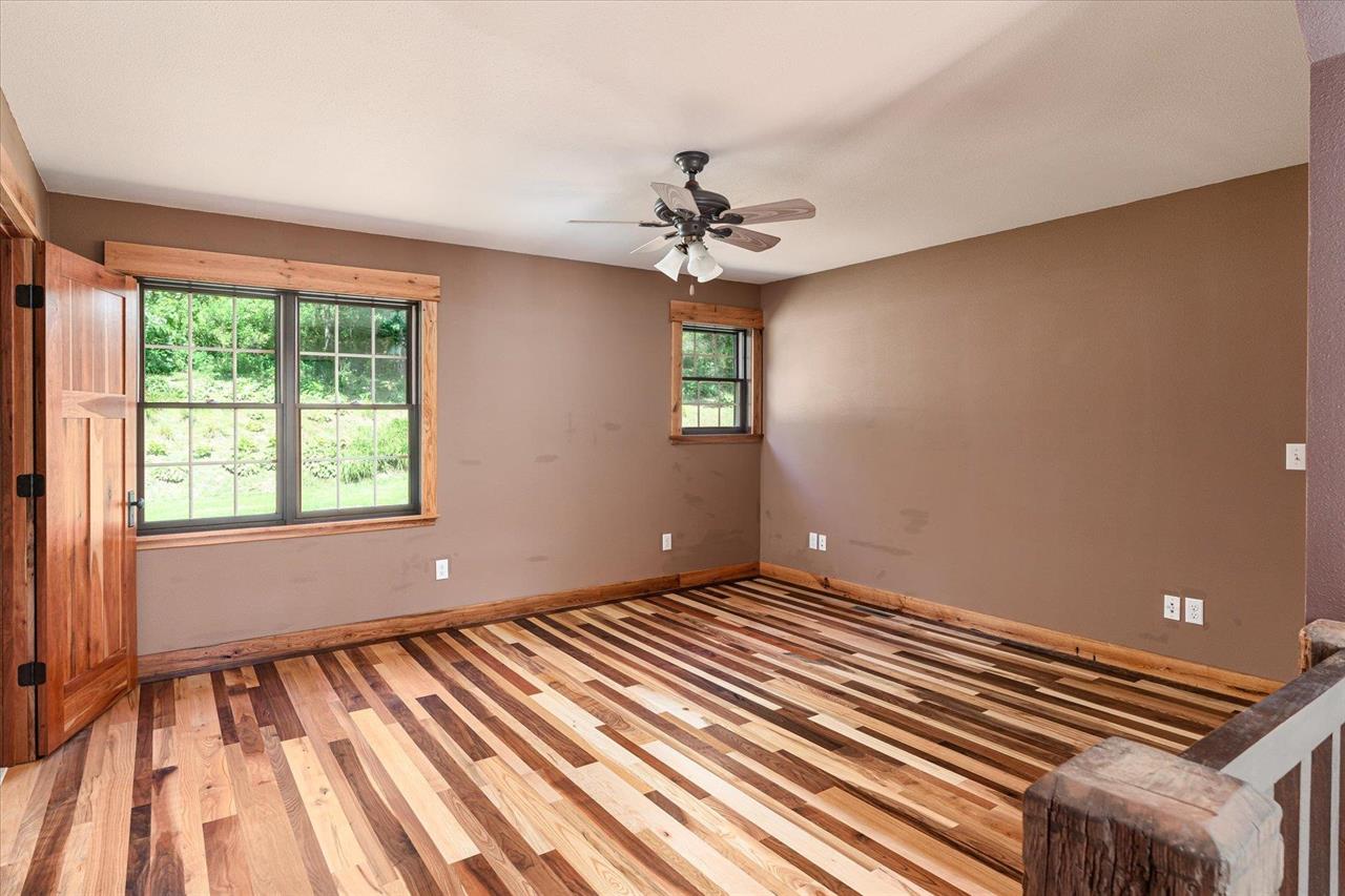 Westby, Wisconsin, 54667, United States, 3 Bedrooms Bedrooms, ,3 BathroomsBathrooms,Residential,For Sale,1977148