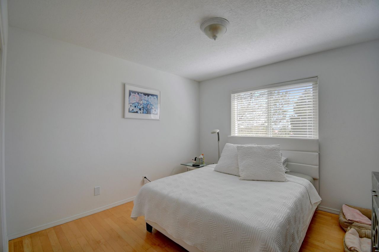 Edgewood, New Mexico, 87015, United States, 3 Bedrooms Bedrooms, ,2 BathroomsBathrooms,Residential,For Sale,1890562