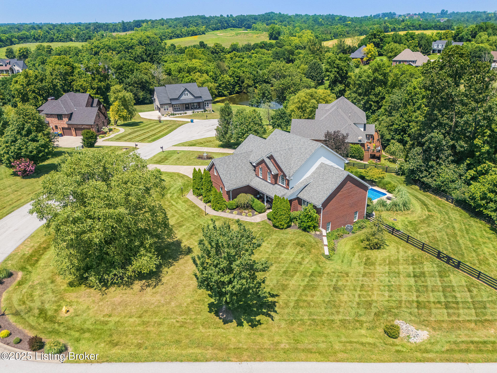 Crestwood, Kentucky, 40014, United States, 6 Bedrooms Bedrooms, ,5 BathroomsBathrooms,Residential,For Sale,1908239