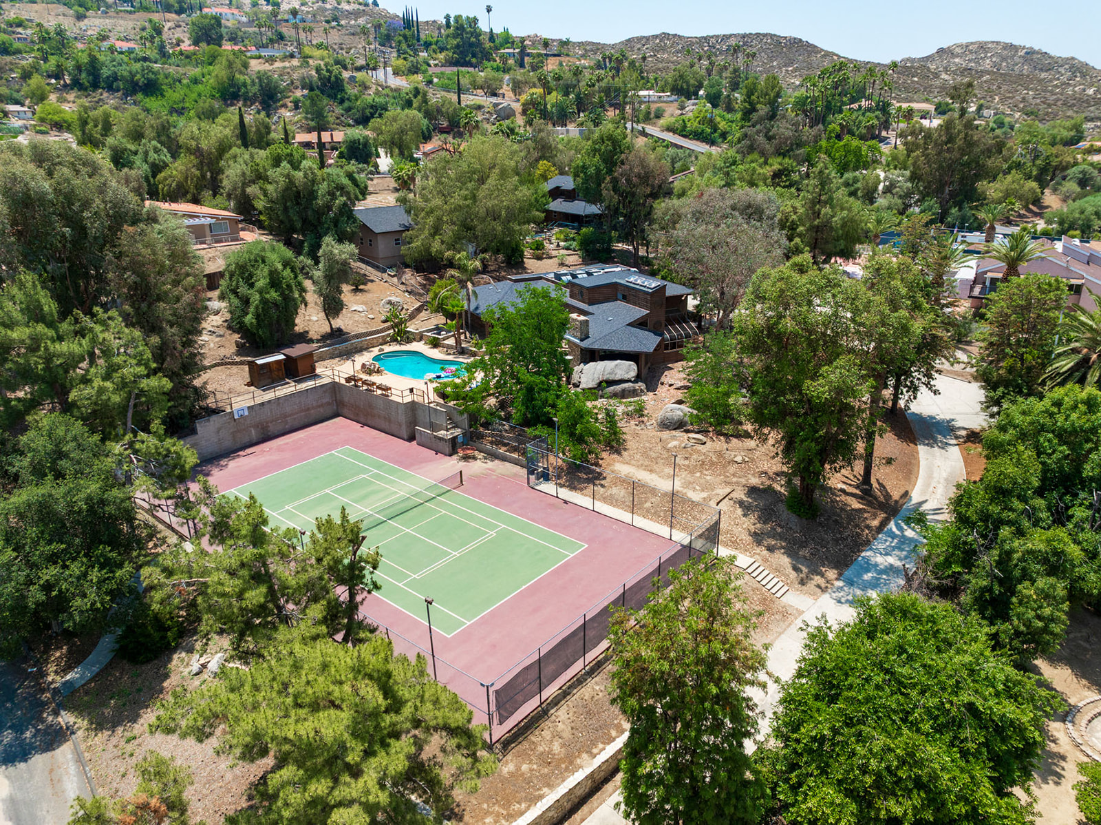 Hemet, California, 92544, United States, 6 Bedrooms Bedrooms, ,6 BathroomsBathrooms,Residential,For Sale,1849818