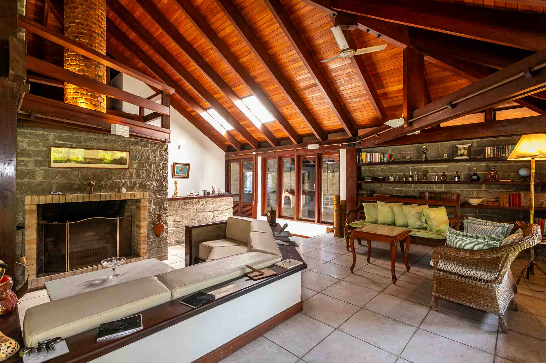  Residence with Pedra da Gávea views in a private condominium in Itanhangá - 物件實景