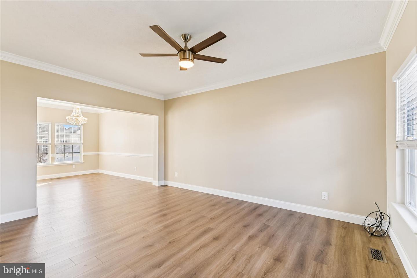 Aberdeen, Maryland, 21001, United States, 6 Bedrooms Bedrooms, ,4 BathroomsBathrooms,Residential,For Sale,1989015