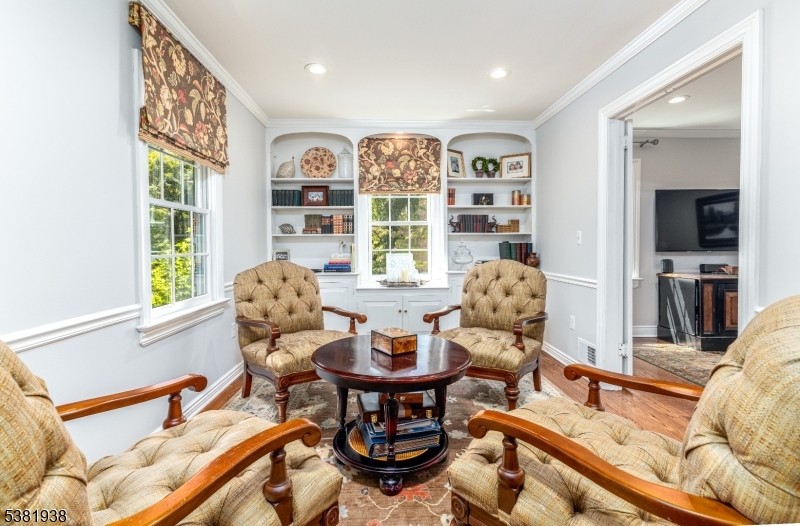 Chatham Boro, New Jersey, 07928, United States, 4 Bedrooms Bedrooms, ,3 BathroomsBathrooms,Residential,For Sale,1941071