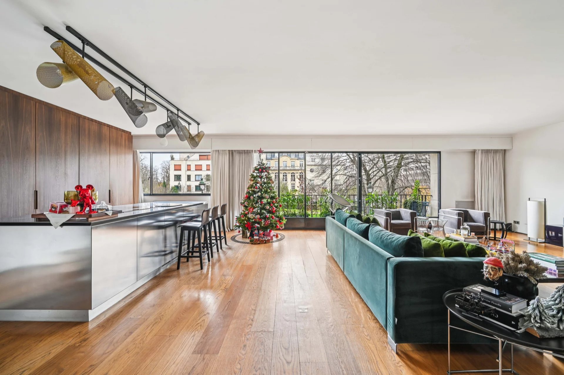 Paris 16th, Île-de-France, 75016, FR, 2 Bedrooms Bedrooms, ,1 BathroomBathrooms,Residential,For Sale,2002081