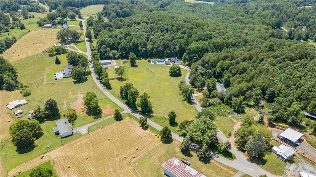 Dahlonega, Georgia, 30533, United States, 4 Bedrooms Bedrooms, ,4 BathroomsBathrooms,Residential,For Sale,1976865