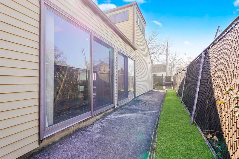 Staten Island, New York, 10314, United States, 4 Bedrooms Bedrooms, ,2 BathroomsBathrooms,Residential,For Sale,1895185