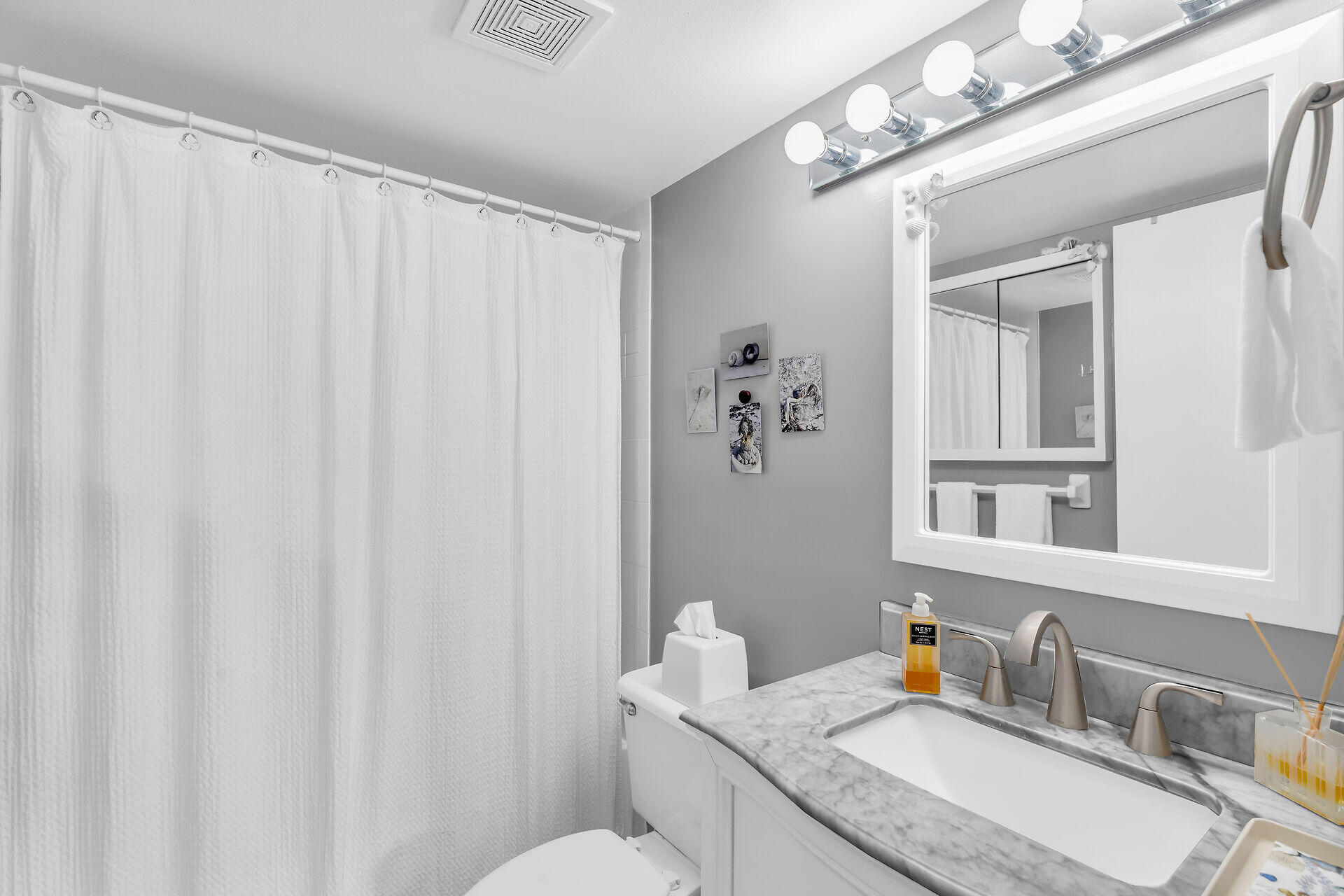 MARATHON, Florida, 33050, United States, 2 Bedrooms Bedrooms, ,2 BathroomsBathrooms,Residential,For Sale,1690703