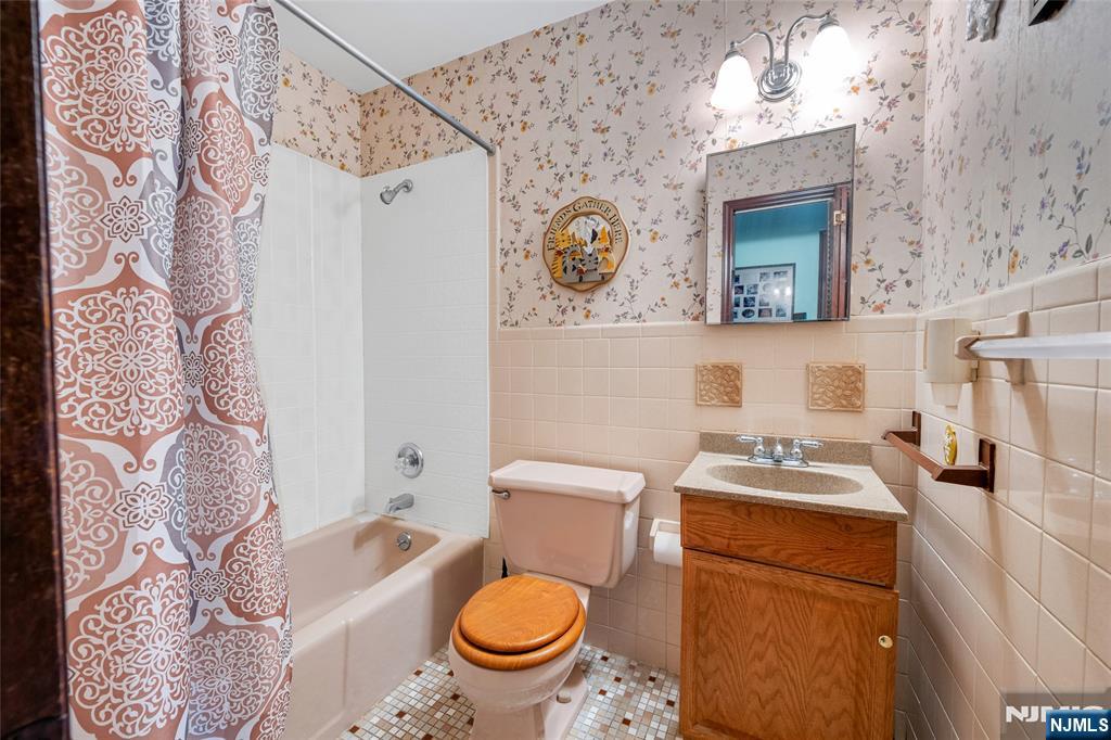 Sparta, New Jersey, 07871, United States, 4 Bedrooms Bedrooms, ,3 BathroomsBathrooms,Residential,For Sale,1907480