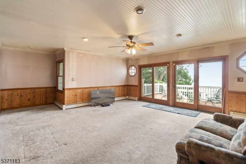 Mount Arlington Boro, New Jersey, 07856, United States, 2 Bedrooms Bedrooms, ,2 BathroomsBathrooms,Residential,For Sale,1912624