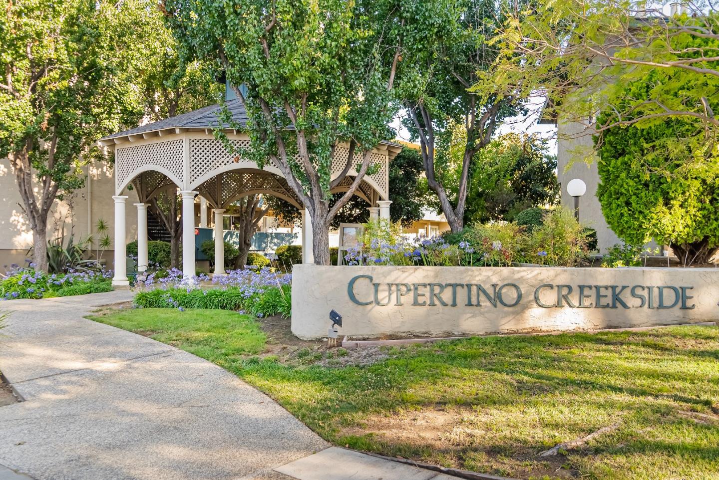 San Jose, California, 95129, United States, 2 Bedrooms Bedrooms, ,2 BathroomsBathrooms,Residential,For Sale,1910776