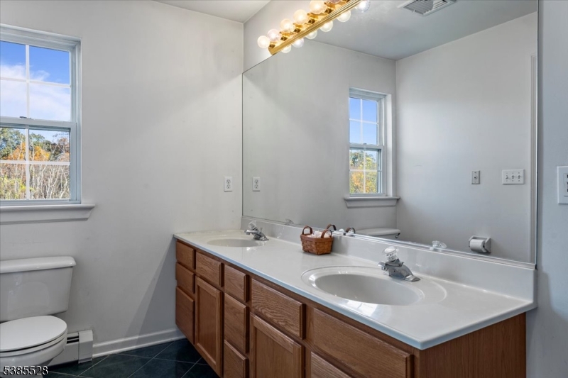 White Twp., New Jersey, 07823, United States, 4 Bedrooms Bedrooms, ,3 BathroomsBathrooms,Residential,For Sale,1989028