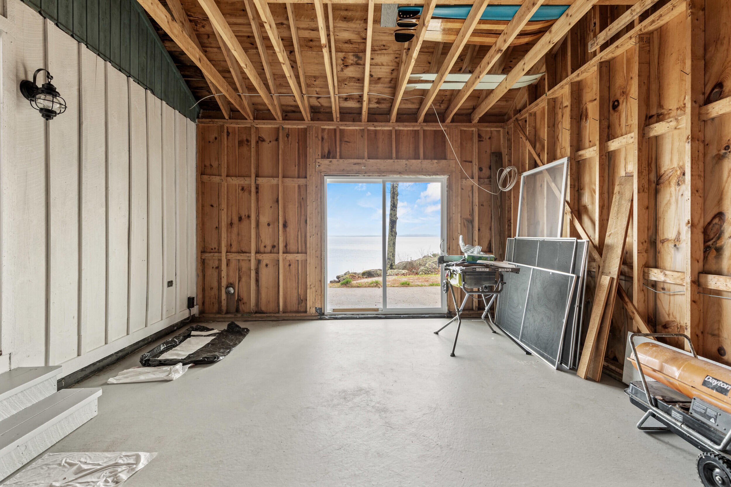 Standish, Maine, 04084, United States, 3 Bedrooms Bedrooms, ,1 BathroomBathrooms,Residential,For Sale,1798309