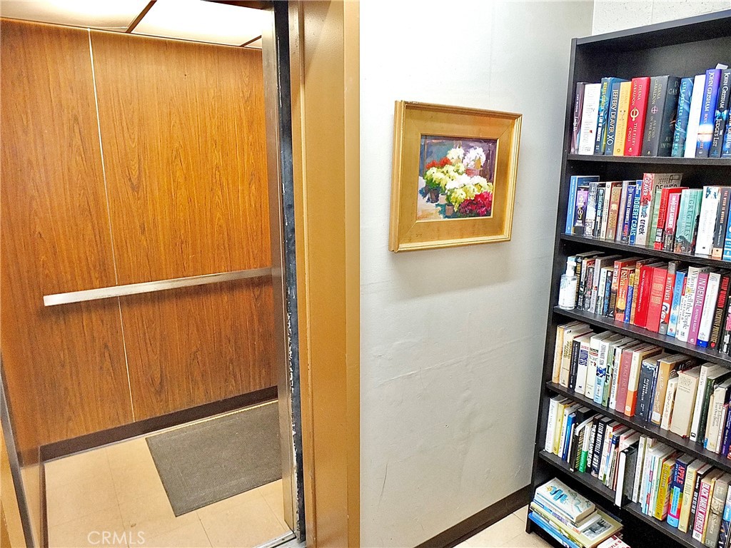 Signal Hill, California, 90755, United States, 2 Bedrooms Bedrooms, ,1 BathroomBathrooms,Residential,For Sale,1970804