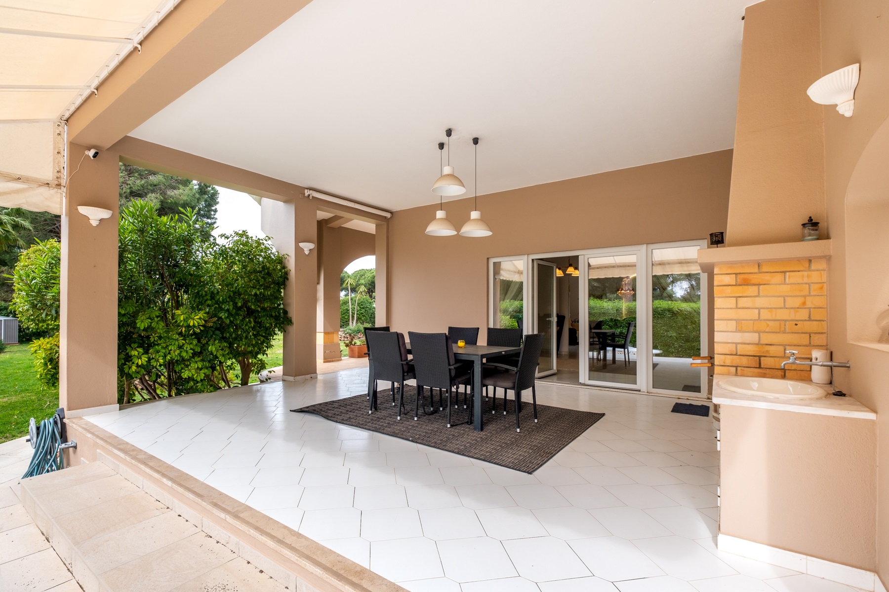  Detached house, 6 bedrooms, for Sale - 物件實景