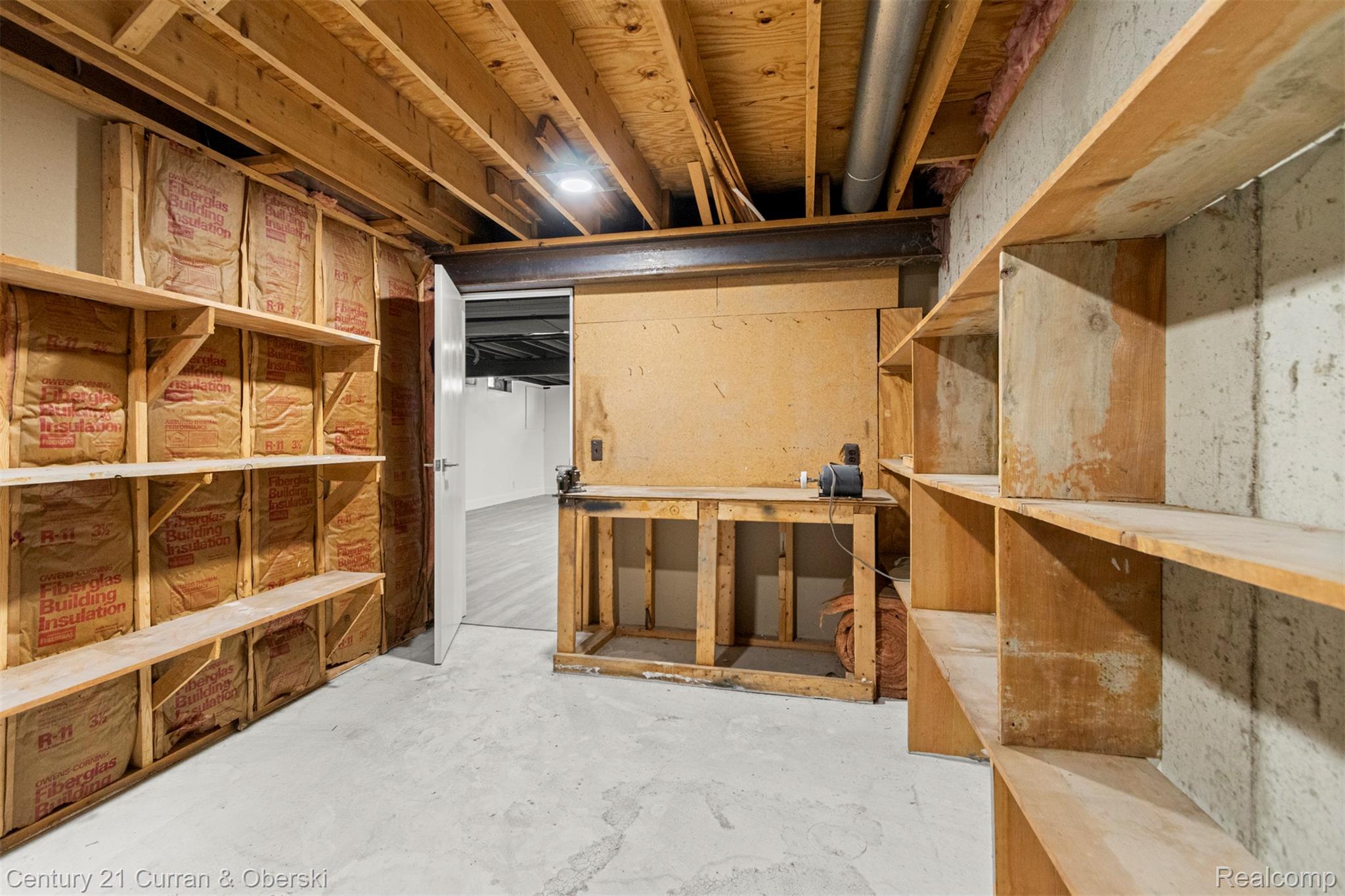 Livonia, Michigan, 48152, United States, 3 Bedrooms Bedrooms, ,3 BathroomsBathrooms,Residential,For Sale,2011700