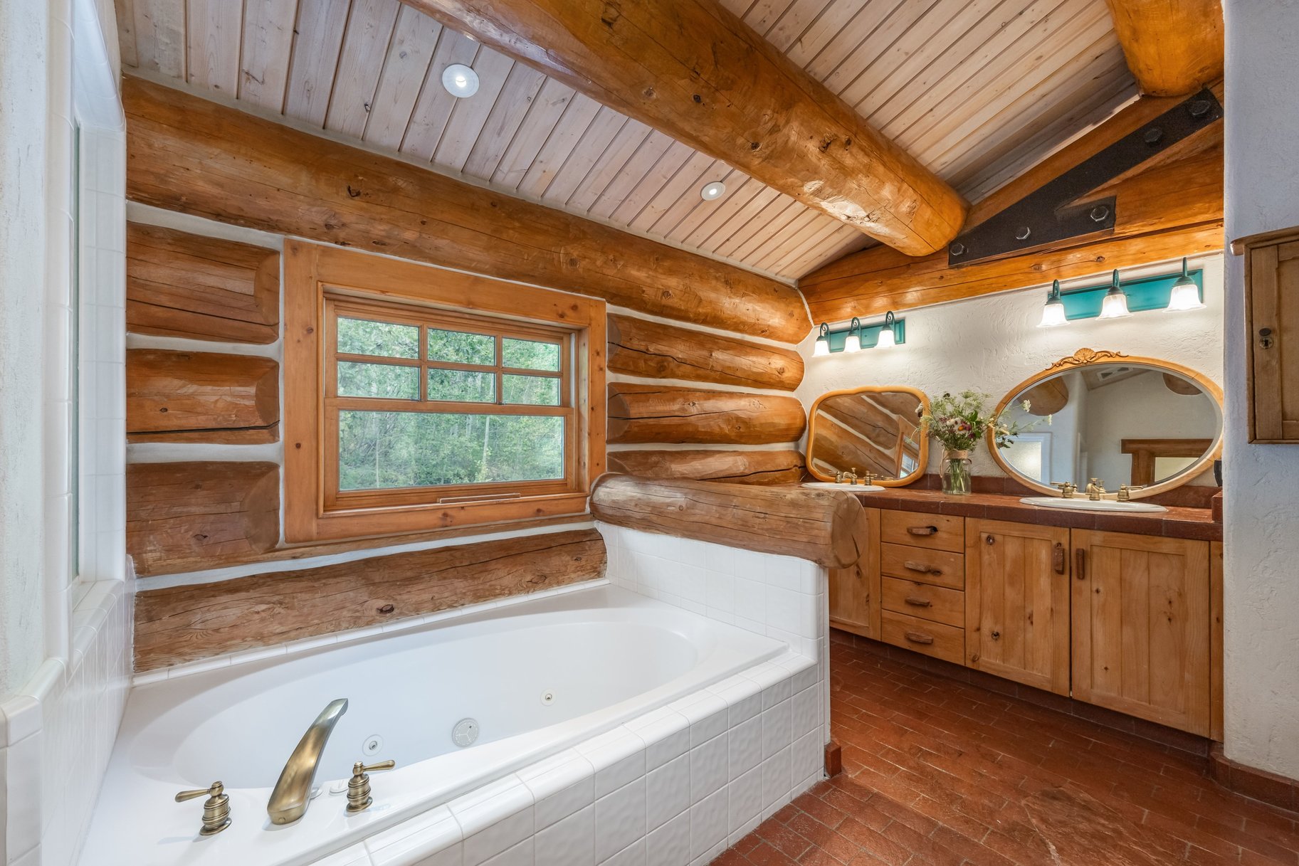  33 ACRE SOULFUL PARK CITY ESTATE WITH GRAND HOME AND GUEST HOUSE - 物件實景