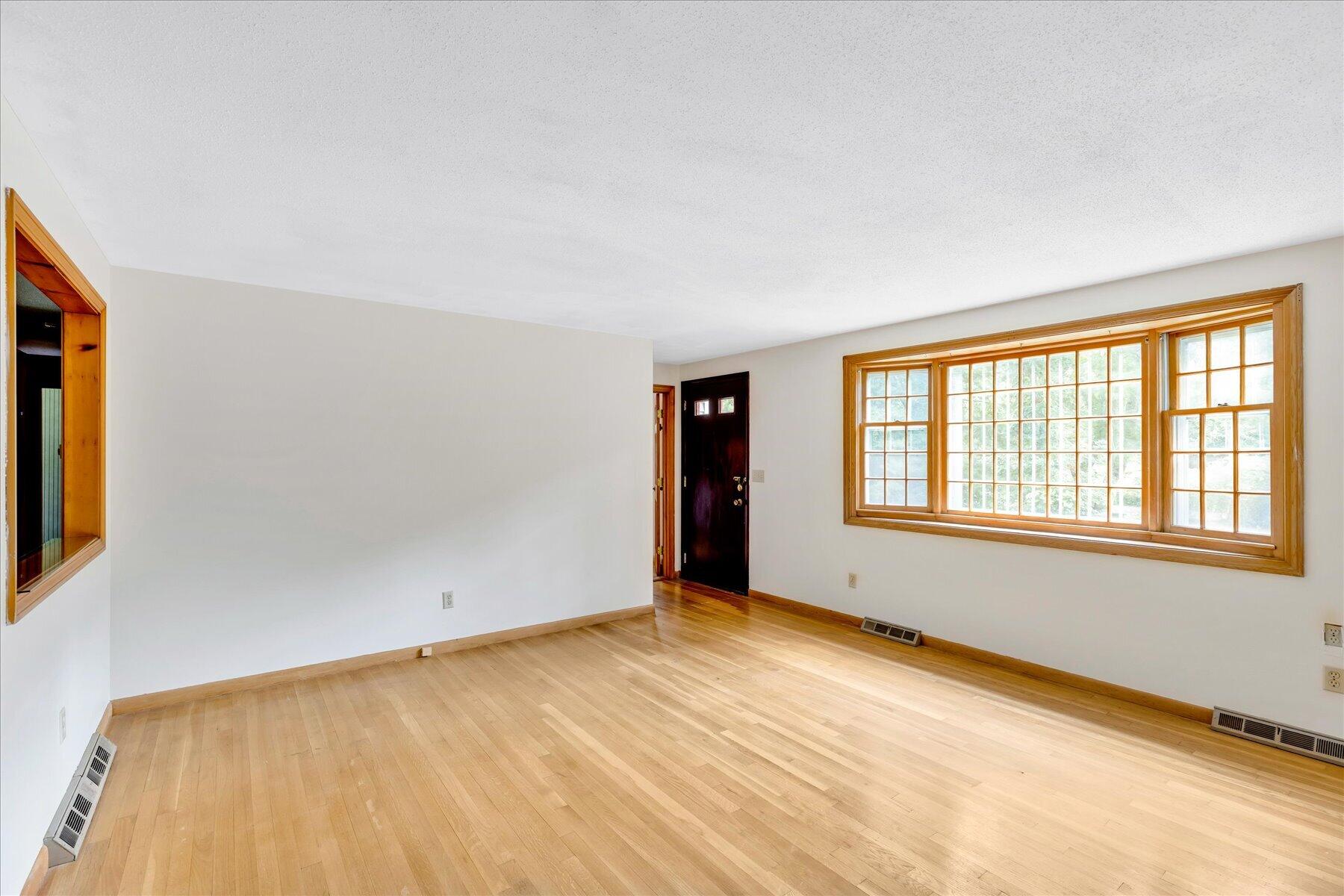  804 Putnam Avenue - 物件實景
