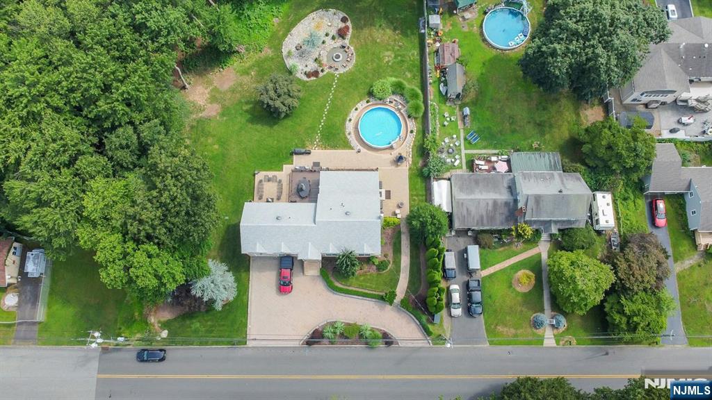 Old Tappan, New Jersey, 07675, United States, 4 Bedrooms Bedrooms, ,3 BathroomsBathrooms,Residential,For Sale,1906748