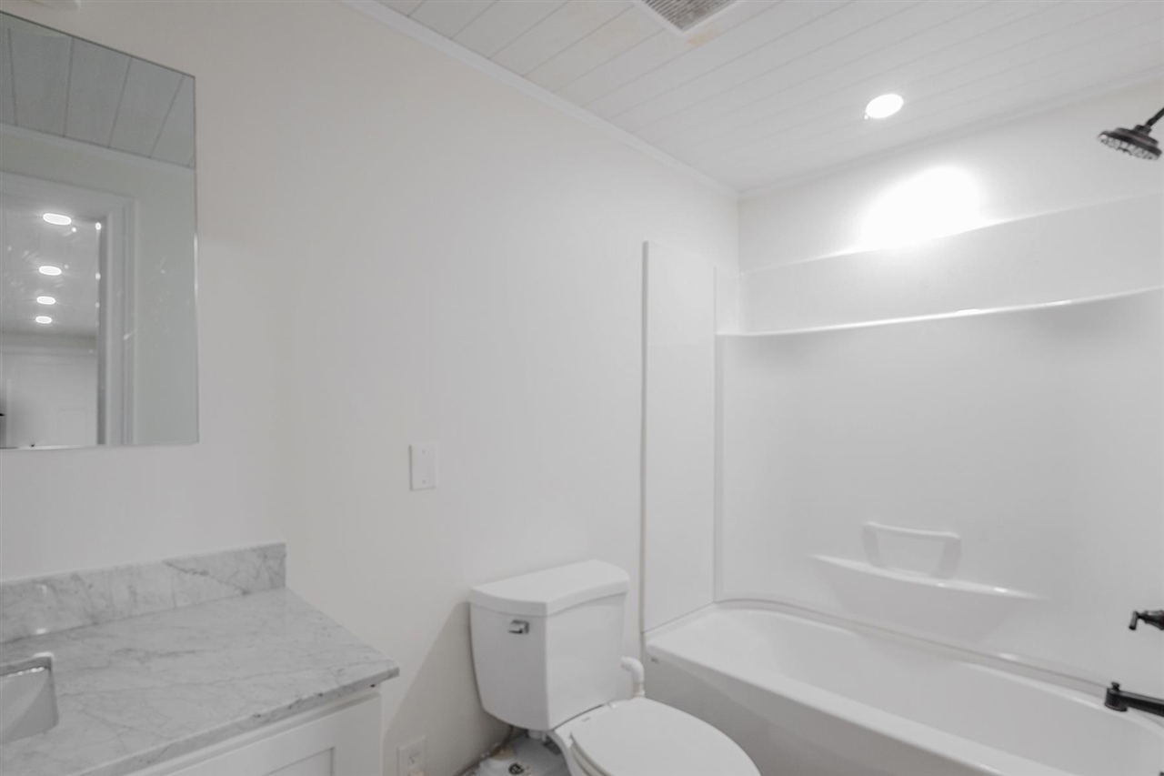 Bowling Green, Kentucky, 42103, United States, 4 Bedrooms Bedrooms, ,5 BathroomsBathrooms,Residential,For Sale,1991774