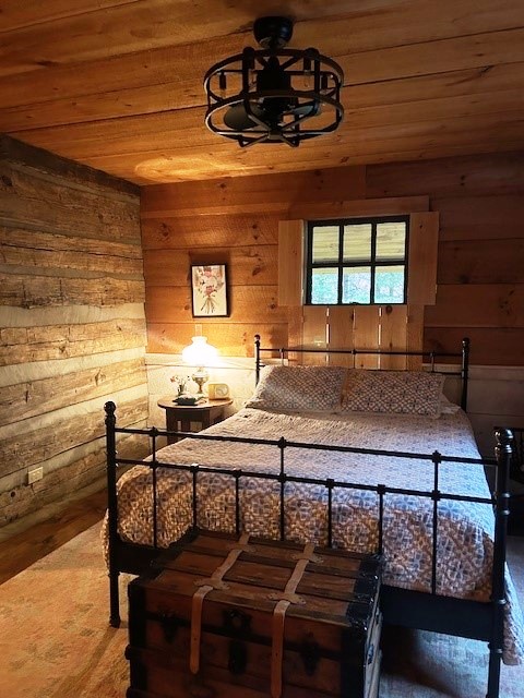 West Jefferson, North Carolina, 28694, United States, 2 Bedrooms Bedrooms, ,2 BathroomsBathrooms,Residential,For Sale,1986104