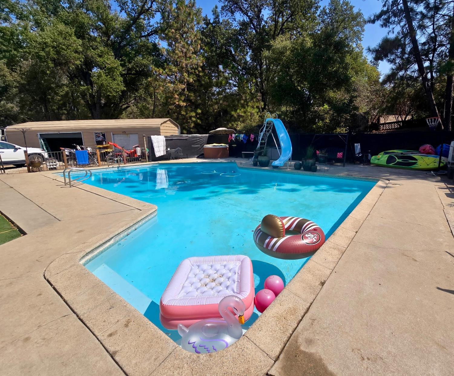 Oakhurst, California, 93644, United States, 7 Bedrooms Bedrooms, ,4 BathroomsBathrooms,Residential,For Sale,2005555