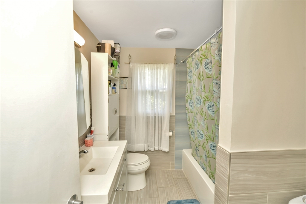 Randolph, Massachusetts, 02368, United States, 4 Bedrooms Bedrooms, ,2 BathroomsBathrooms,Residential,For Sale,2005663