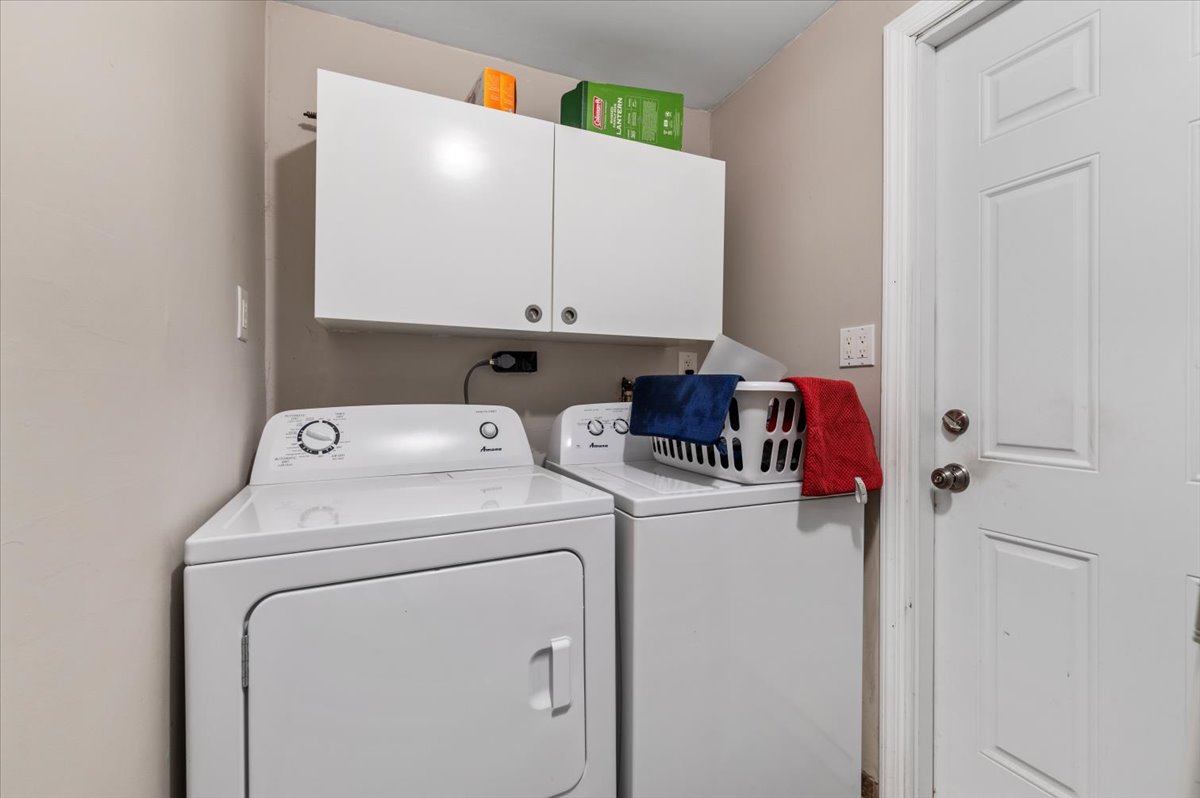 Massapequa, New York, 11758, United States, 5 Bedrooms Bedrooms, ,2 BathroomsBathrooms,Residential,For Sale,1930623