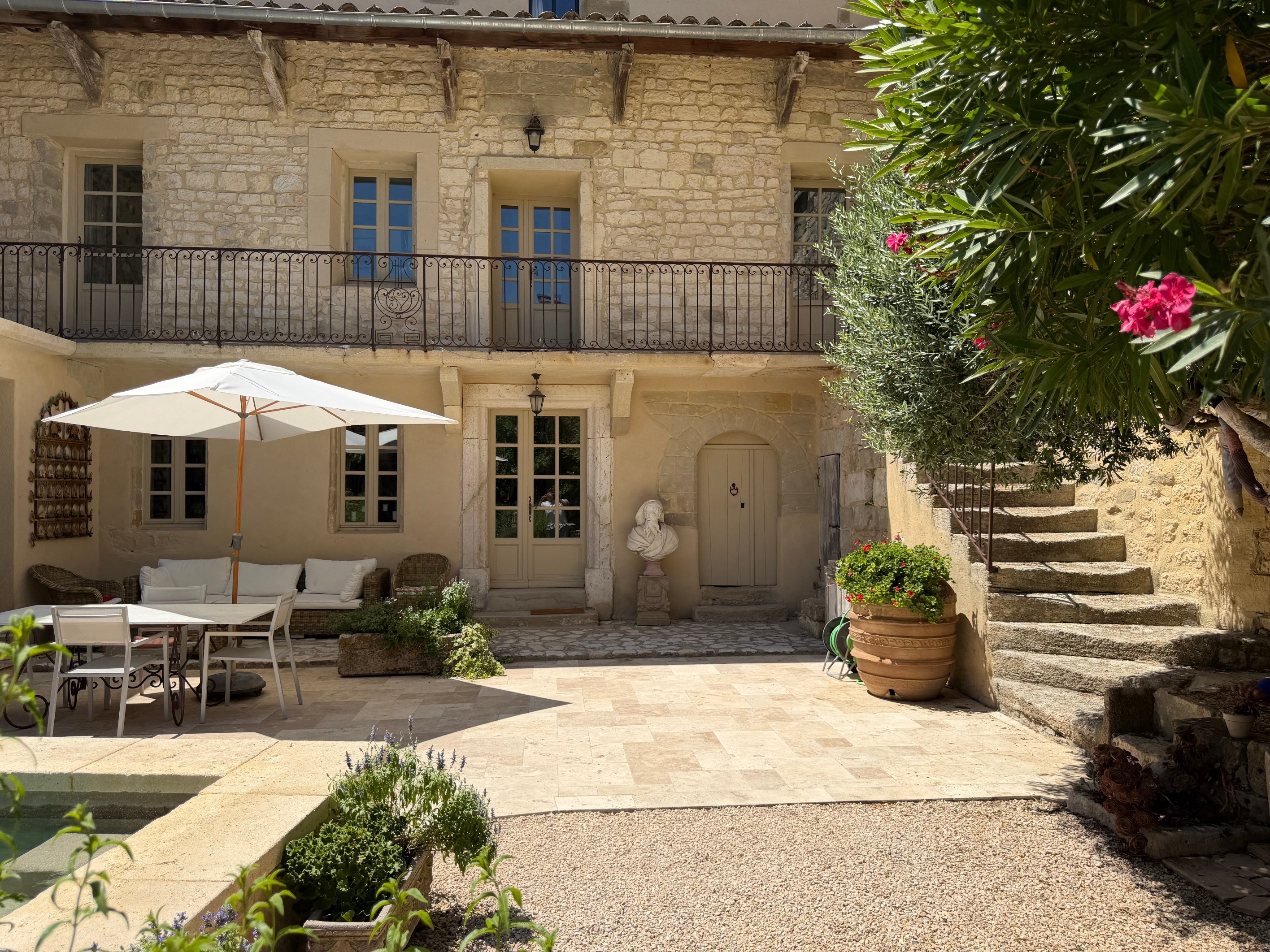  Elegant 18th-Century Residence with Heated Pool, Just Outside Uzès - 物件實景