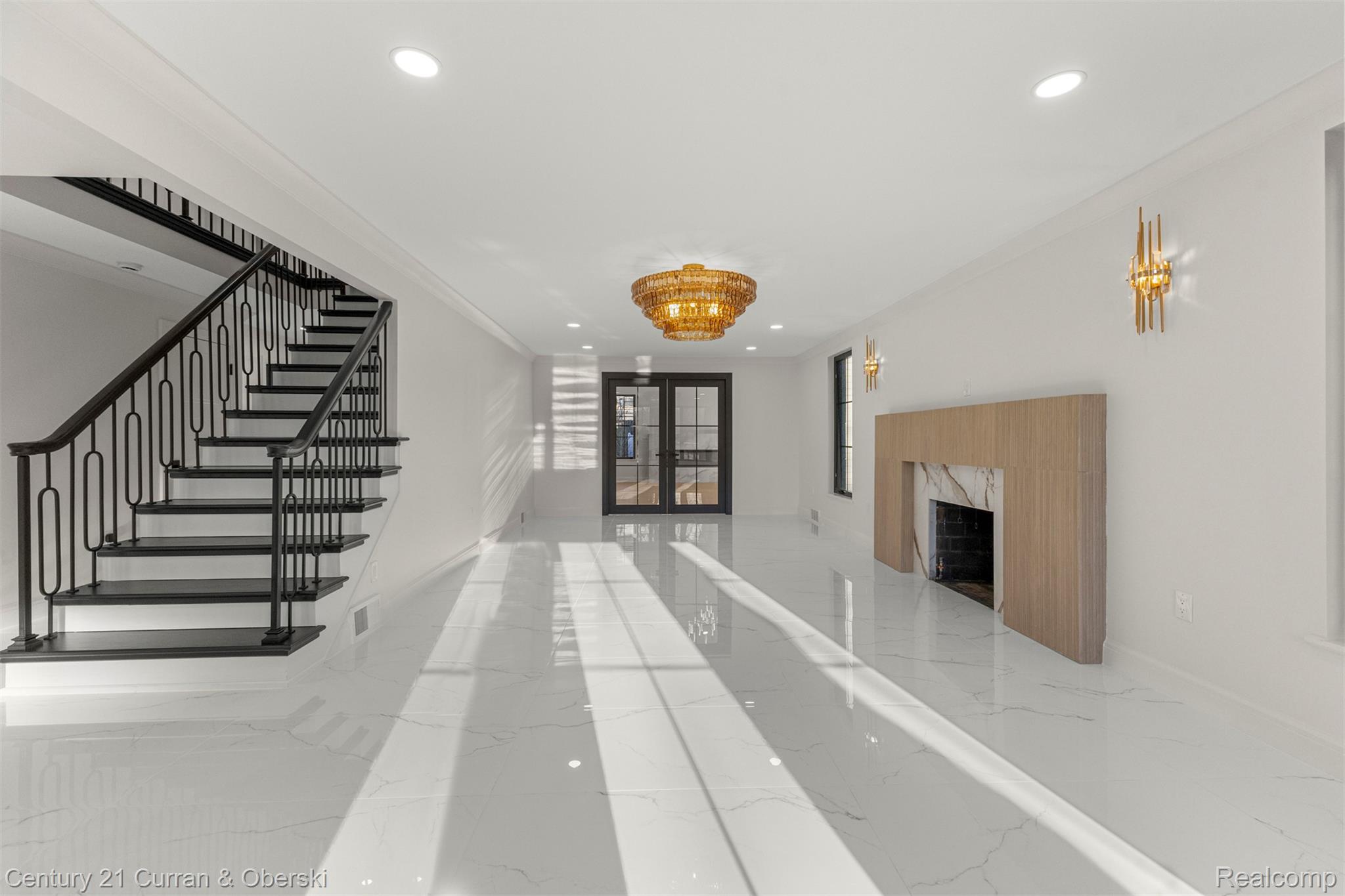 Dearborn, Michigan, 48128, United States, 5 Bedrooms Bedrooms, ,5 BathroomsBathrooms,Residential,For Sale,2030794
