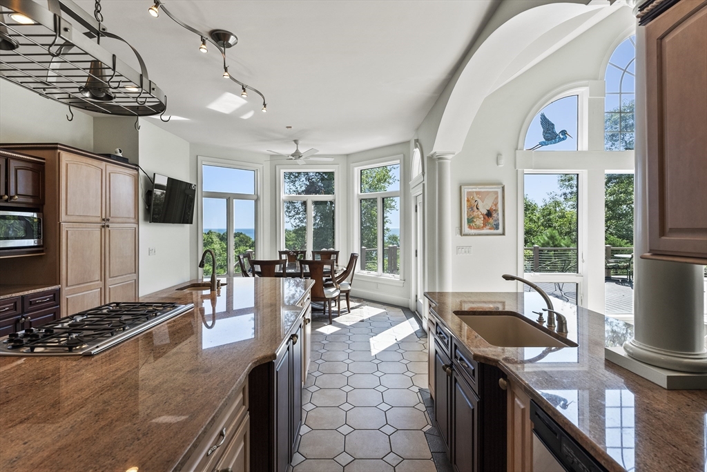 Plymouth, Massachusetts, 02360, United States, 4 Bedrooms Bedrooms, ,4 BathroomsBathrooms,Residential,For Sale,1903288