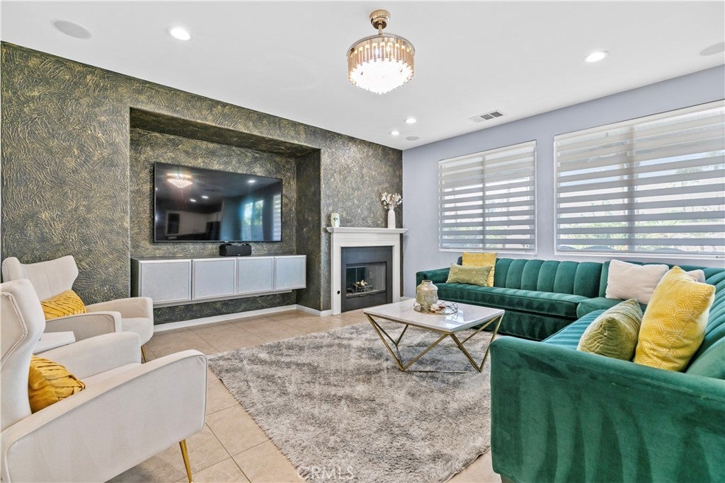 Indio, California, 92203, United States, 5 Bedrooms Bedrooms, ,3 BathroomsBathrooms,Residential,For Sale,1989302