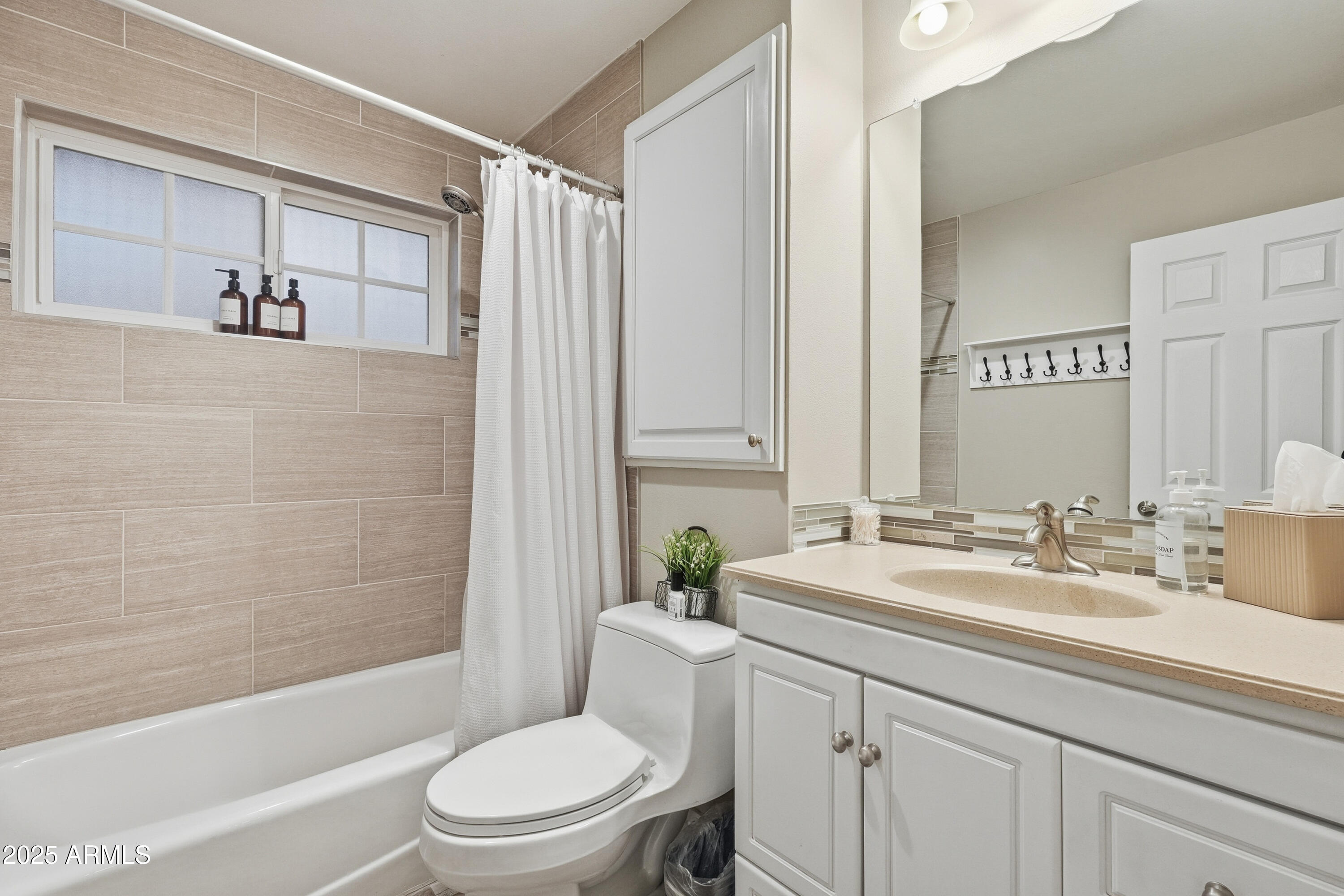 Scottsdale, Arizona, 85257, United States, 3 Bedrooms Bedrooms, ,2 BathroomsBathrooms,Residential,For Sale,2001826