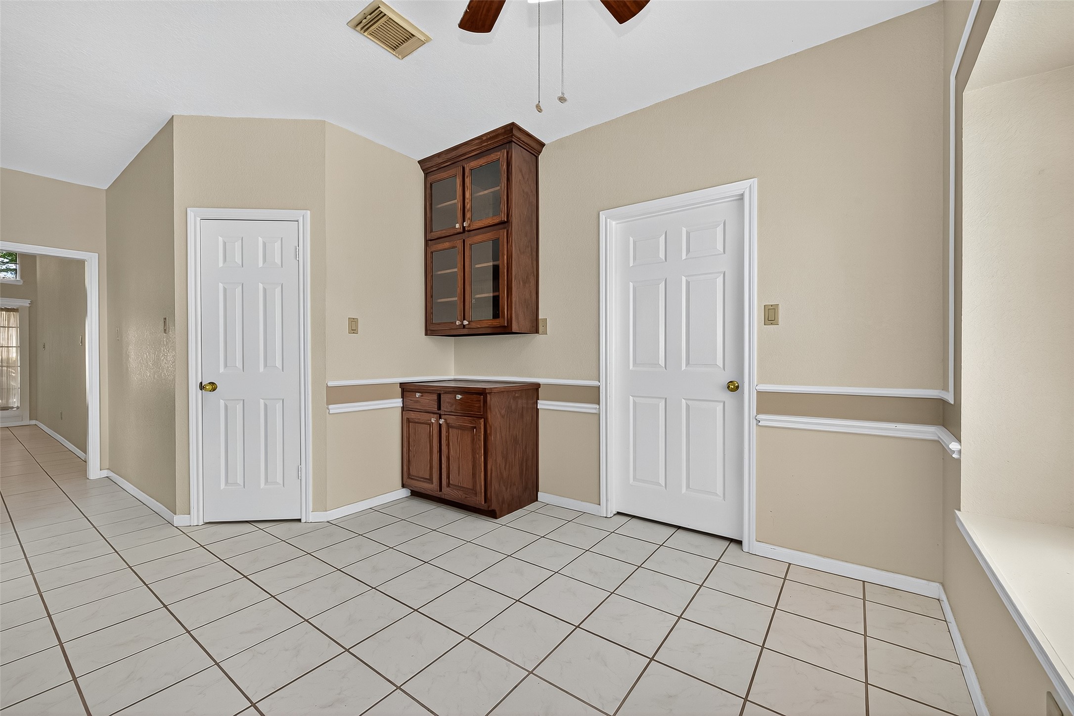 Sugar Land, Texas, 77478, United States, 5 Bedrooms Bedrooms, ,4 BathroomsBathrooms,Residential,For Sale,1971376