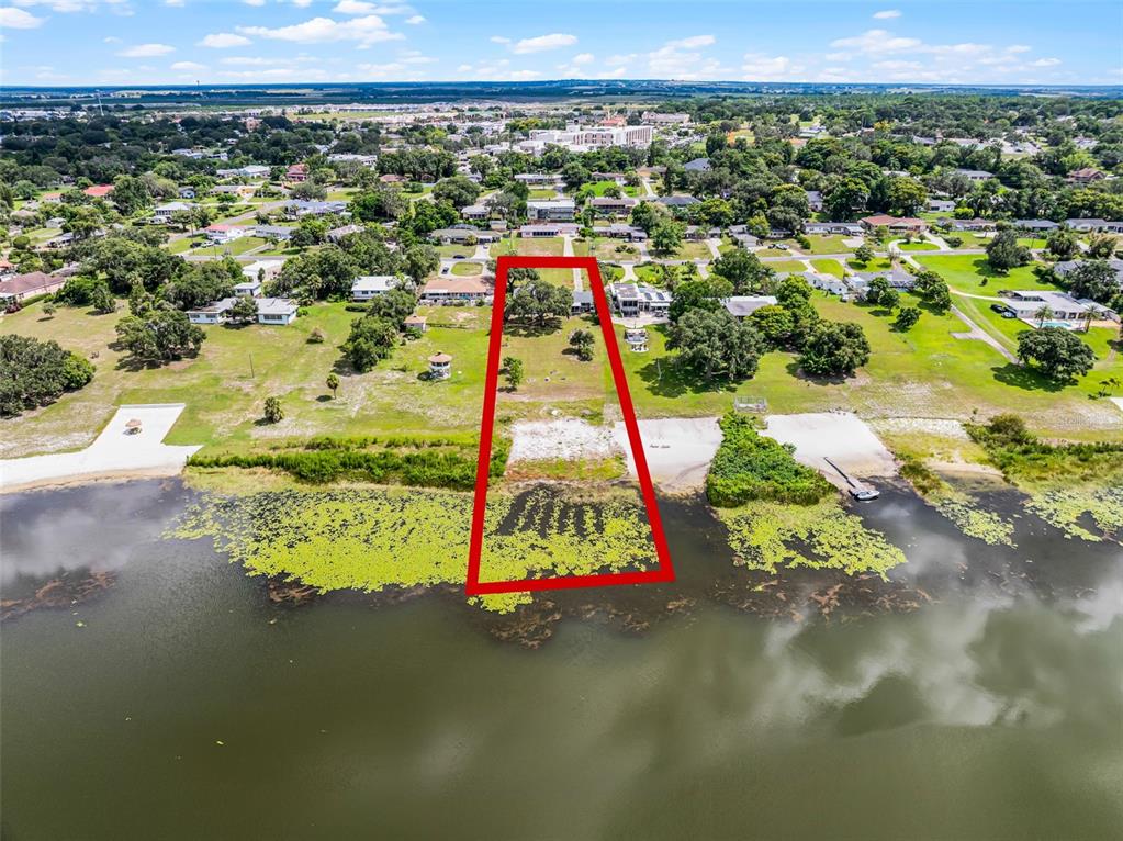 Lake Wales, Florida, 33853, United States, 4 Bedrooms Bedrooms, ,4 BathroomsBathrooms,Residential,For Sale,1927292