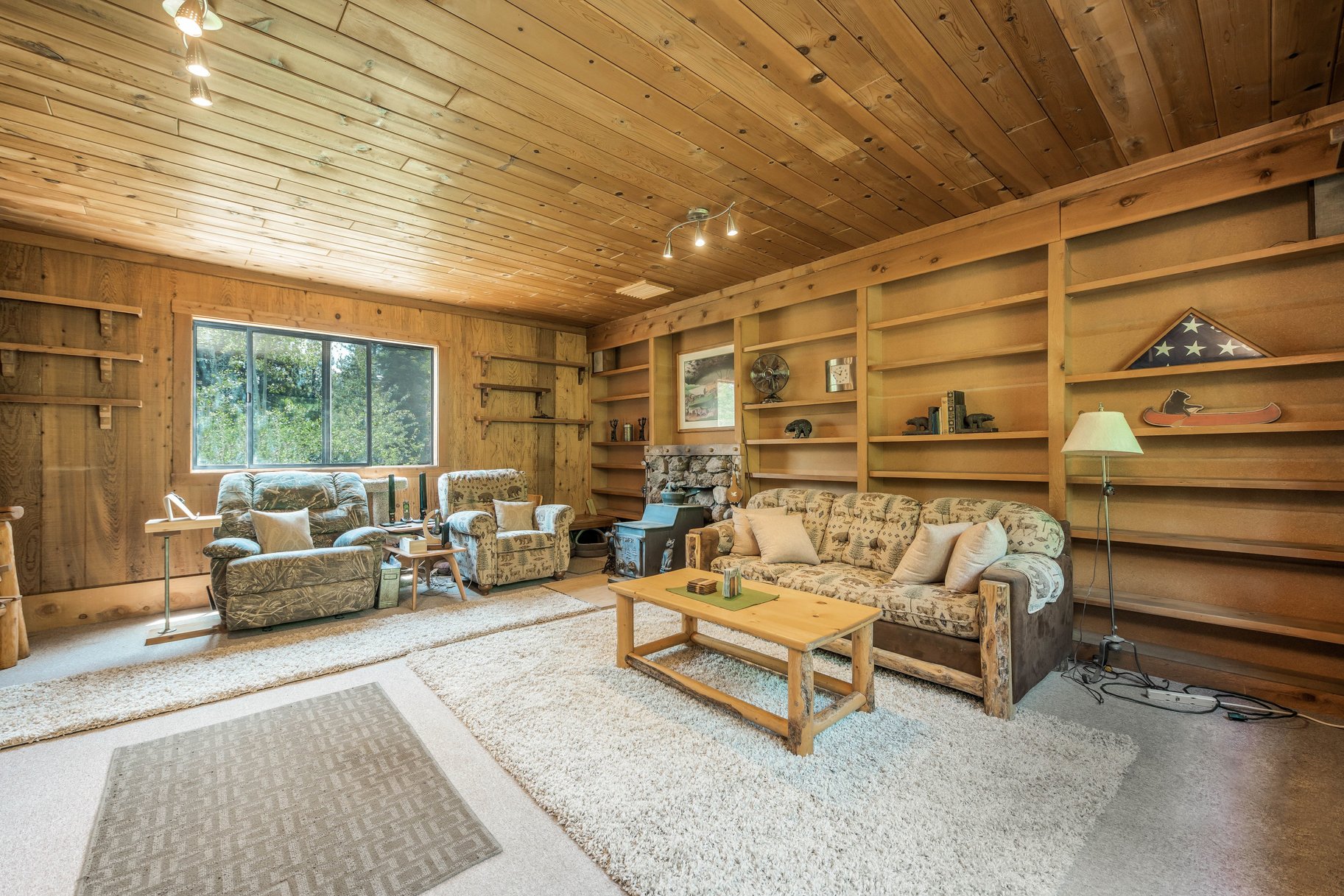  Rare, 10-acre parcel with house minutes from Tahoe City - 物件實景