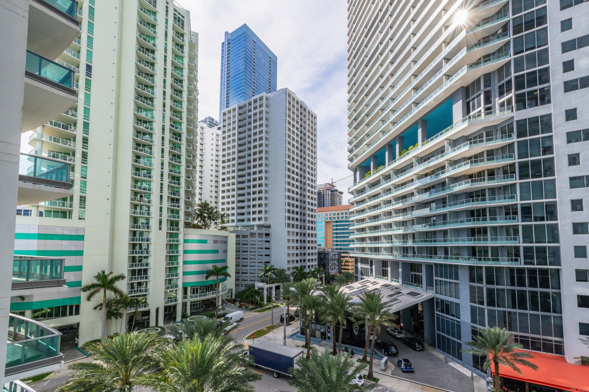  1331 Brickell Bay Dr, Miami, FL, 33131 - 物件實景