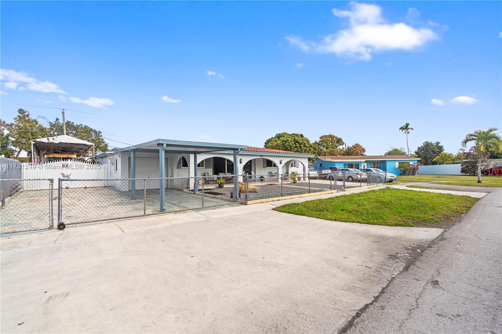 Hialeah, Florida, 33012, United States, 4 Bedrooms Bedrooms, ,4 BathroomsBathrooms,Residential,For Sale,1840227