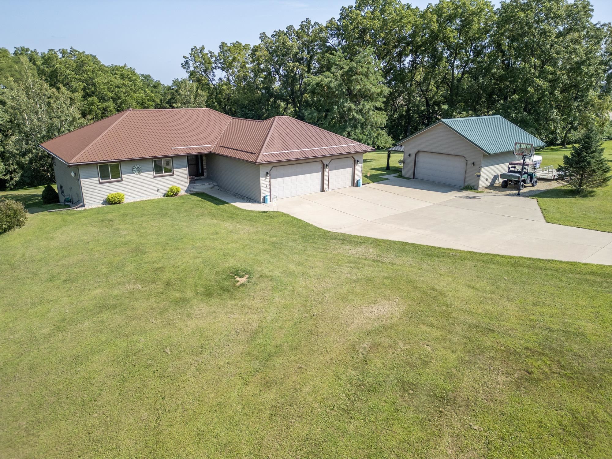 Monticello, Wisconsin, 53570-9520, United States, 4 Bedrooms Bedrooms, ,3 BathroomsBathrooms,Residential,For Sale,2005674