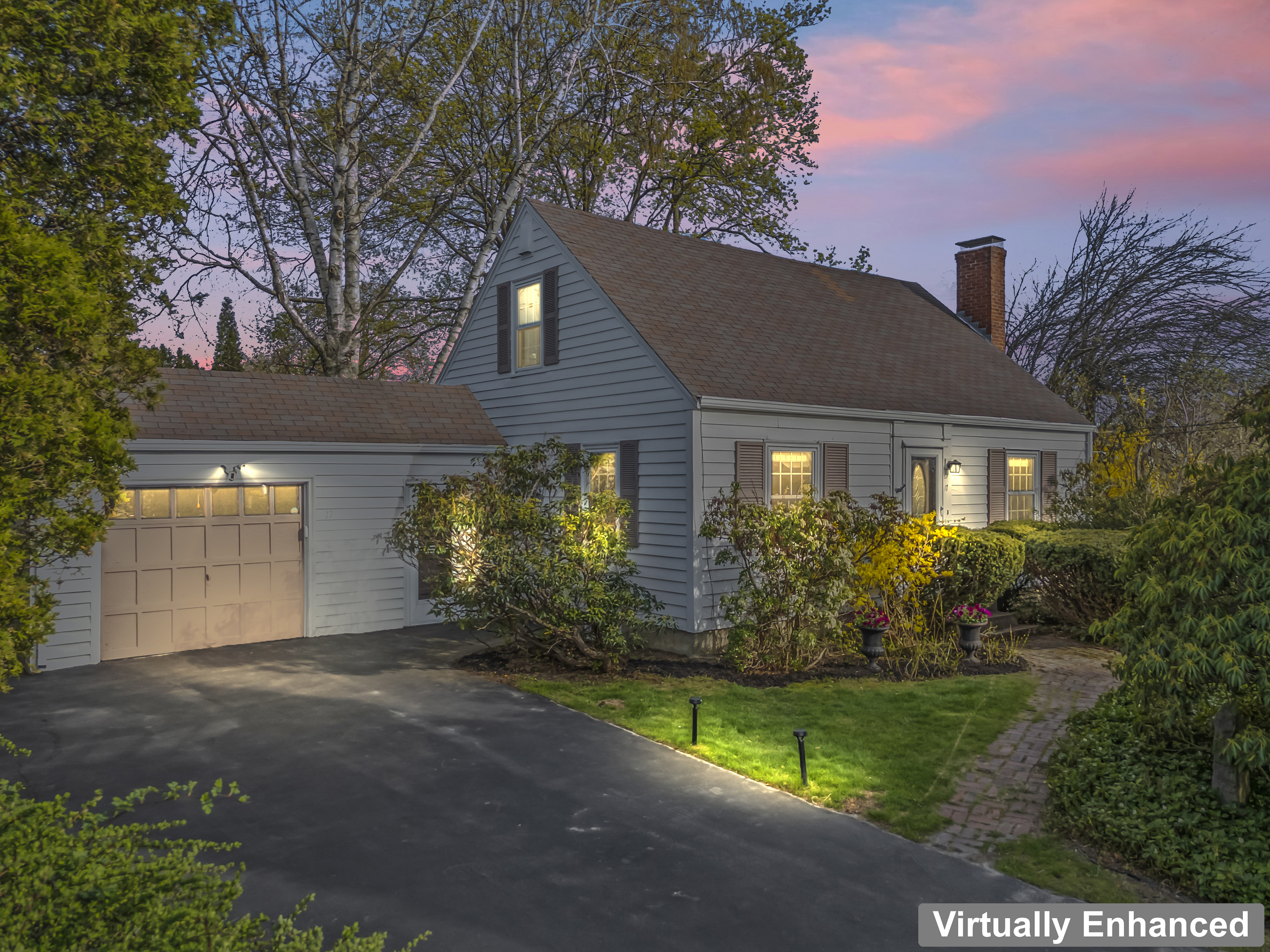 Falmouth, Maine, 04105, United States, 3 Bedrooms Bedrooms, ,2 BathroomsBathrooms,Residential,For Sale,1794593