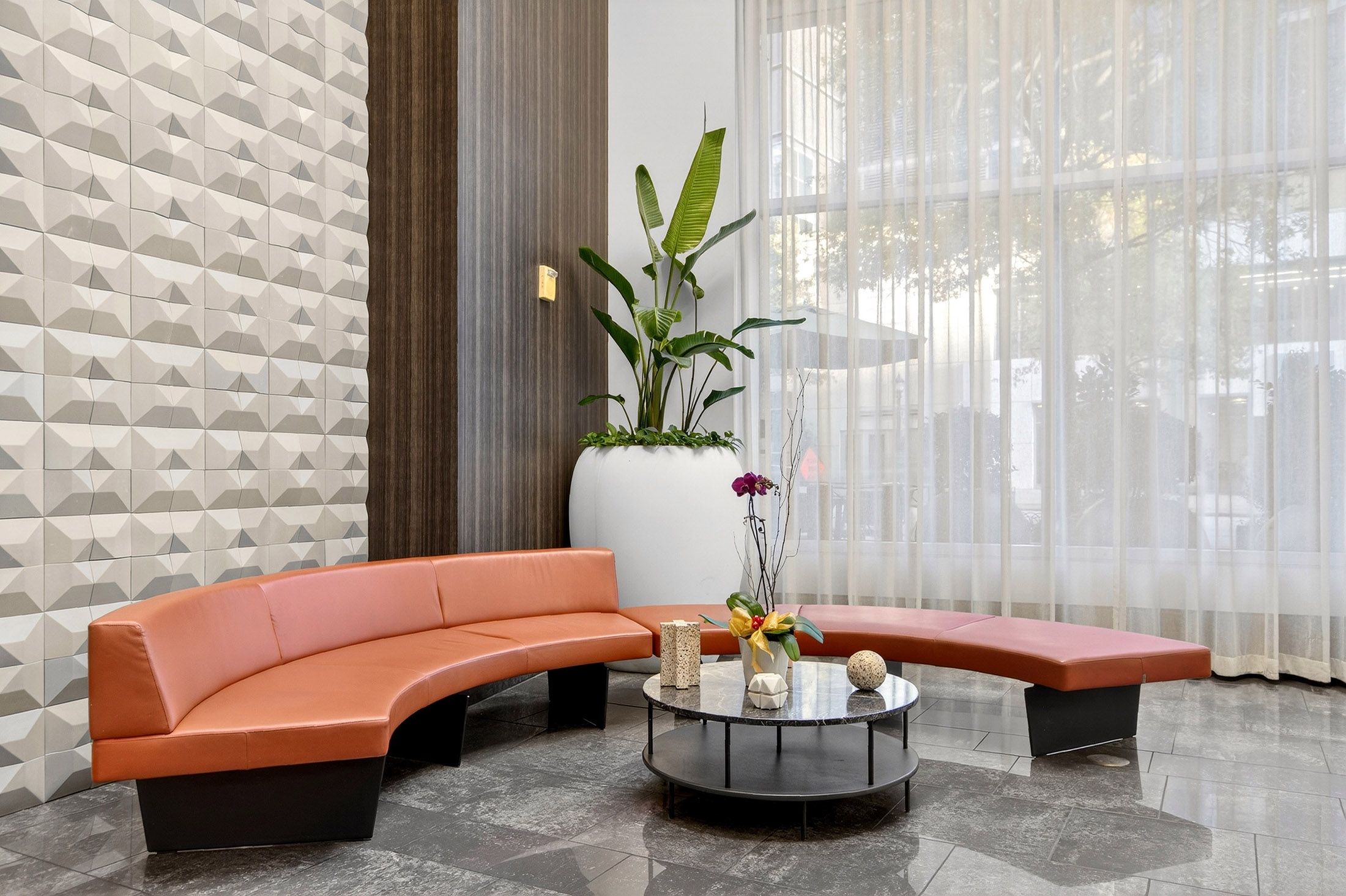  Iconic Intown Living at 1010 Midtown - 物件實景