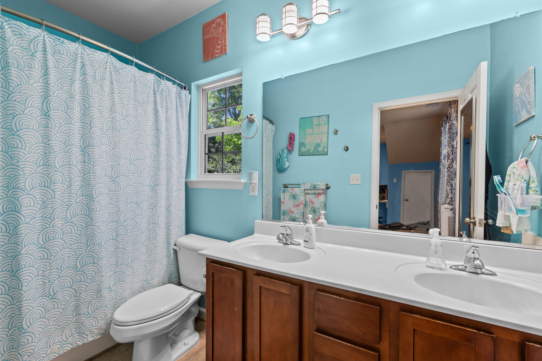  6823 Watch Harbour Circle, Hayes, VA 23072 - 物件實景