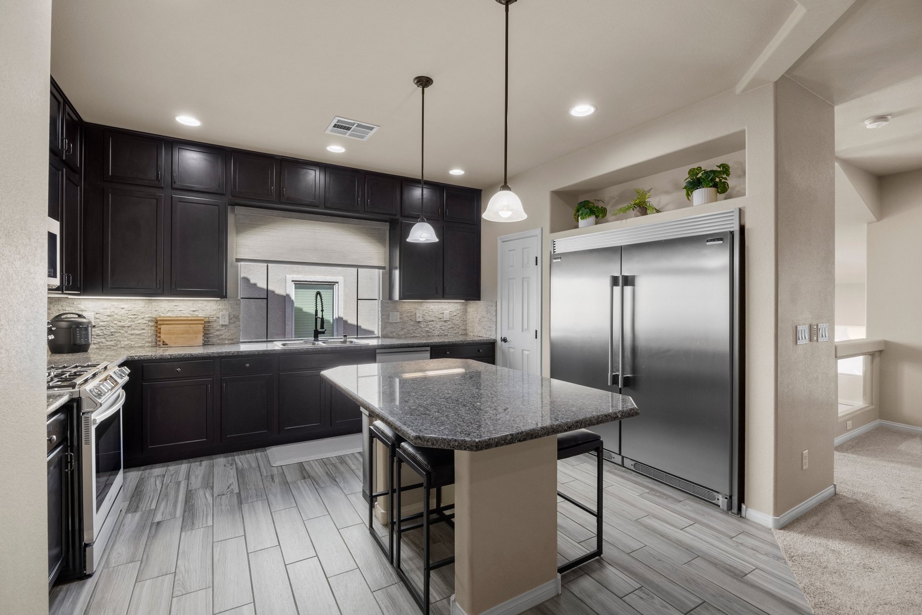  Poolside Living in the Heart of Southwest Las Vegas - 物件實景