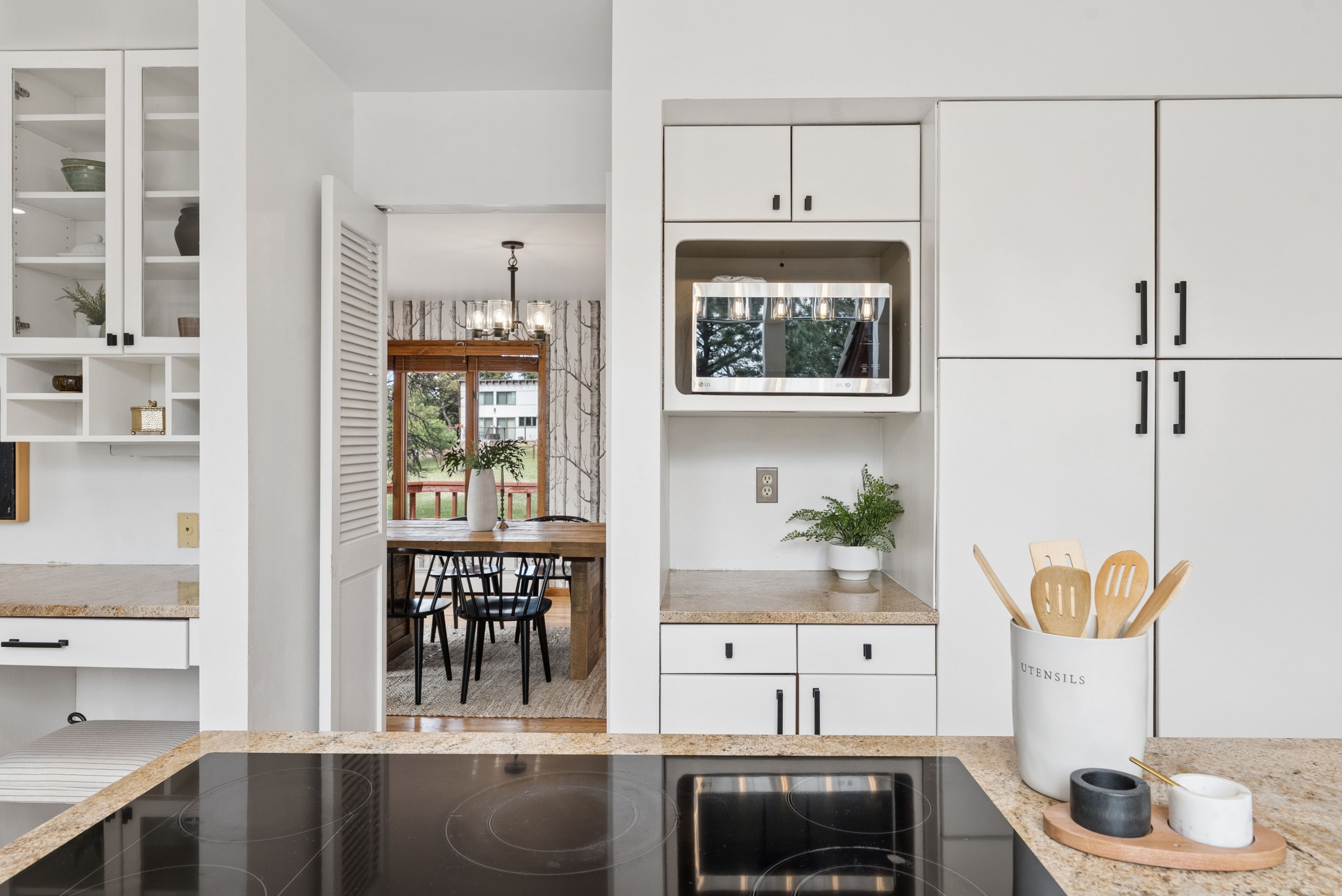  Beautiful Genesee Home With Over 4,500 Finished Sq Ft with Walk Out Basement - 物件實景