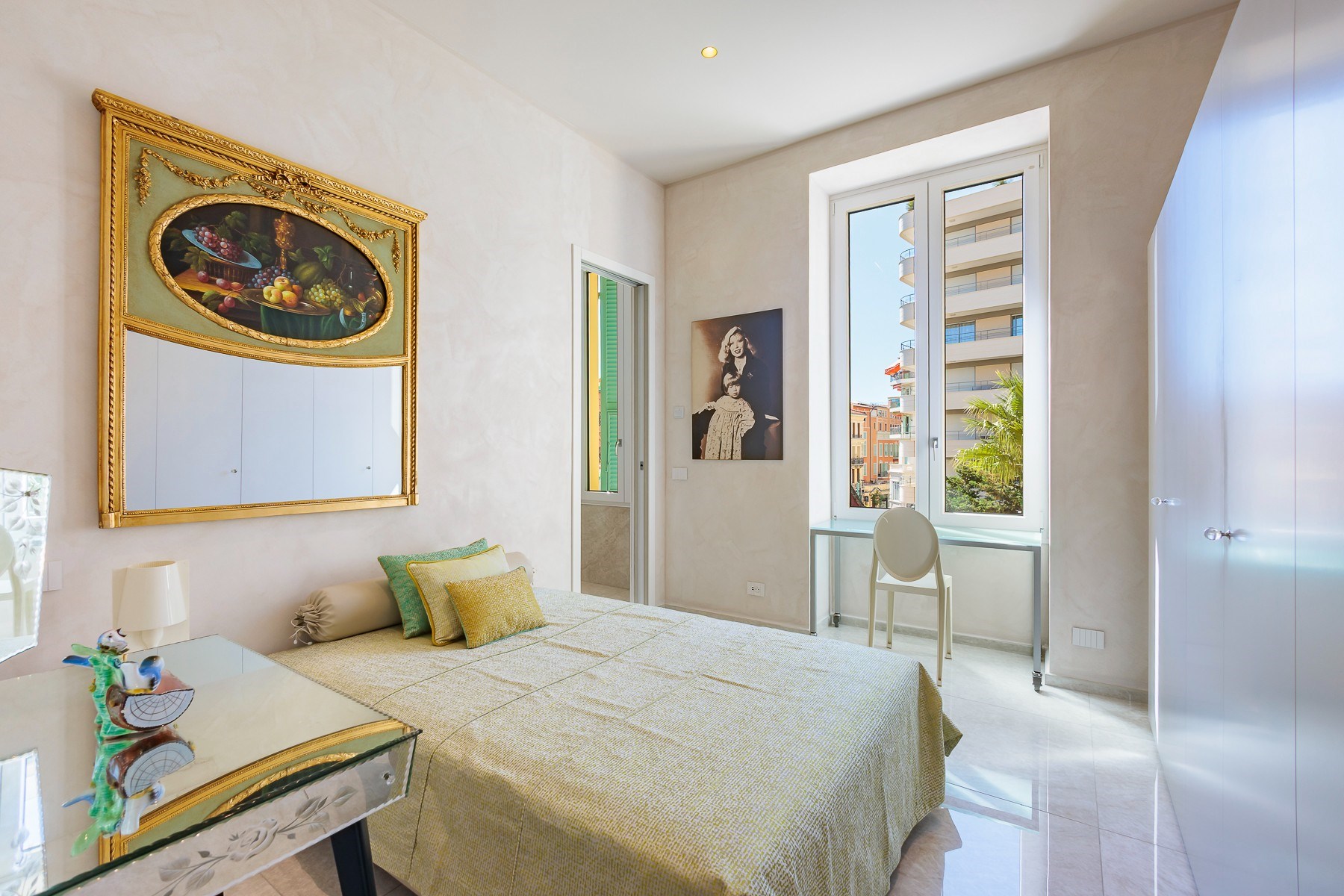  Luxury renovated apartment for sale in Menton, historic center with sea view - 物件實景