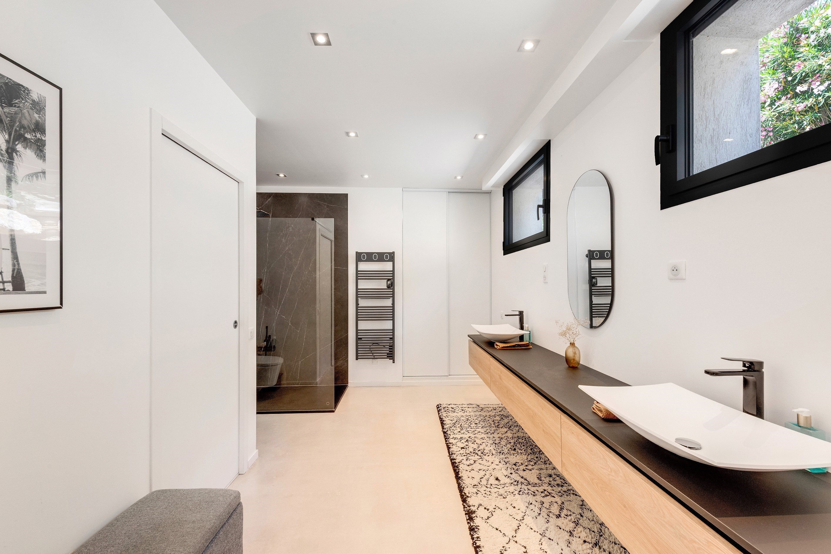  French Riviera estate combining modern architecture and historic stone charm - 物件實景