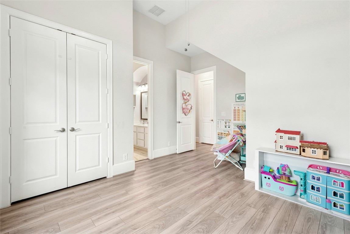 Austin, Texas, 78734, United States, 4 Bedrooms Bedrooms, ,4 BathroomsBathrooms,Residential,For Sale,1883410