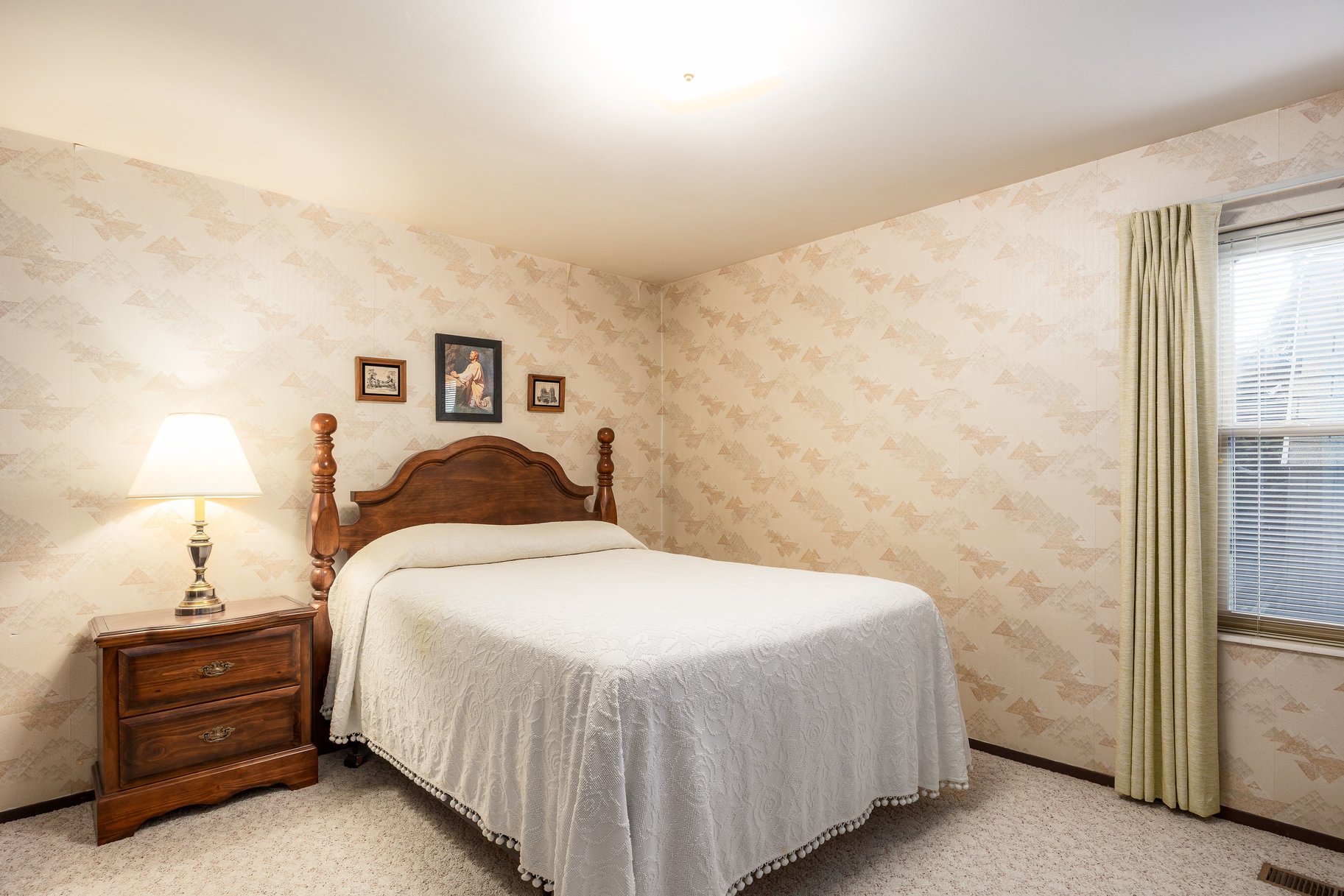  Spacious Living in an Established Springville Neighborhood - 物件實景