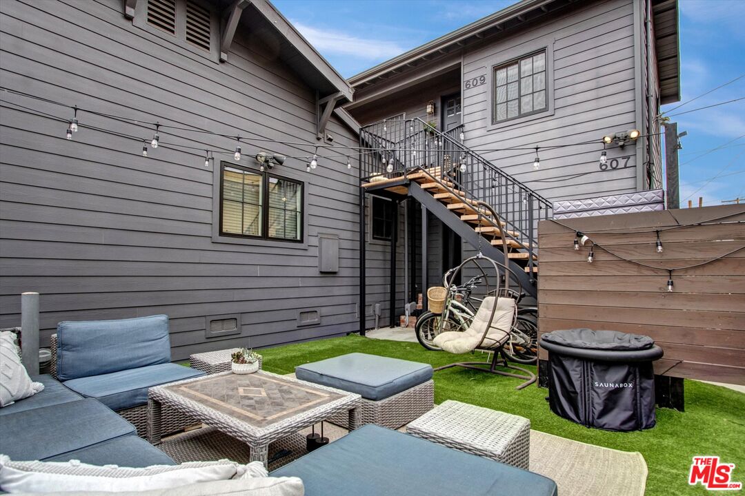 Venice, California, 90291, United States, 7 Bedrooms Bedrooms, ,Residential,For Sale,1700344
