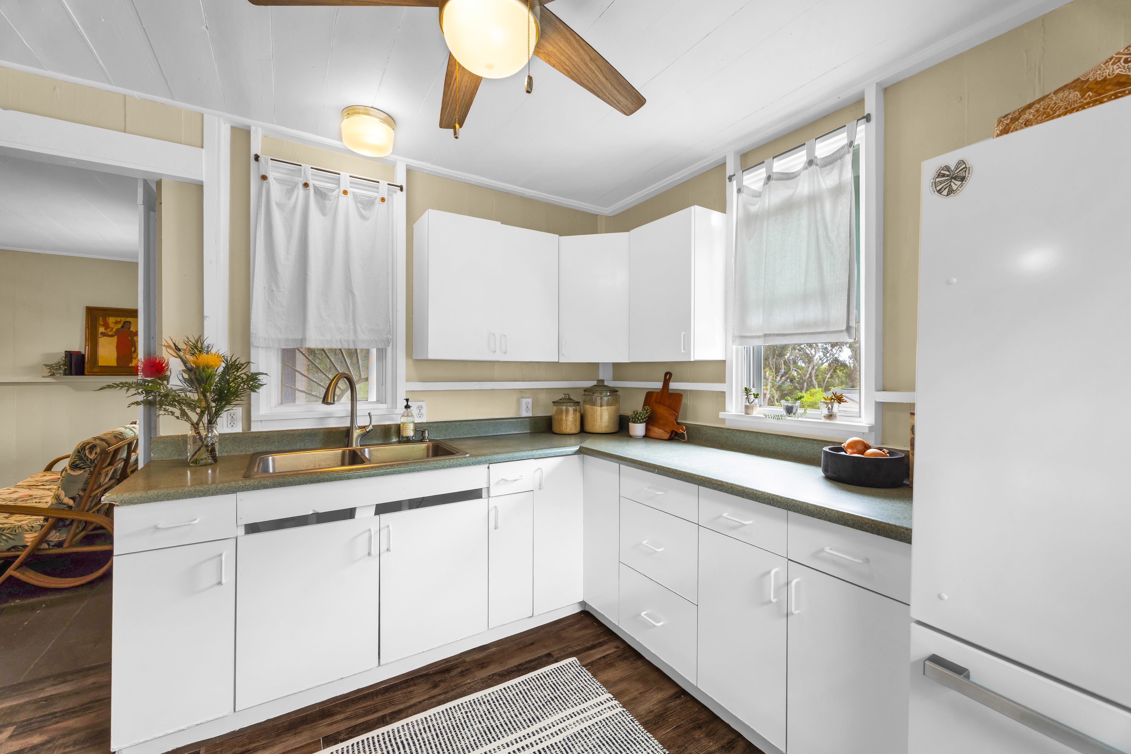  Timeless Plantation Home with Modern Upgrades - 物件實景