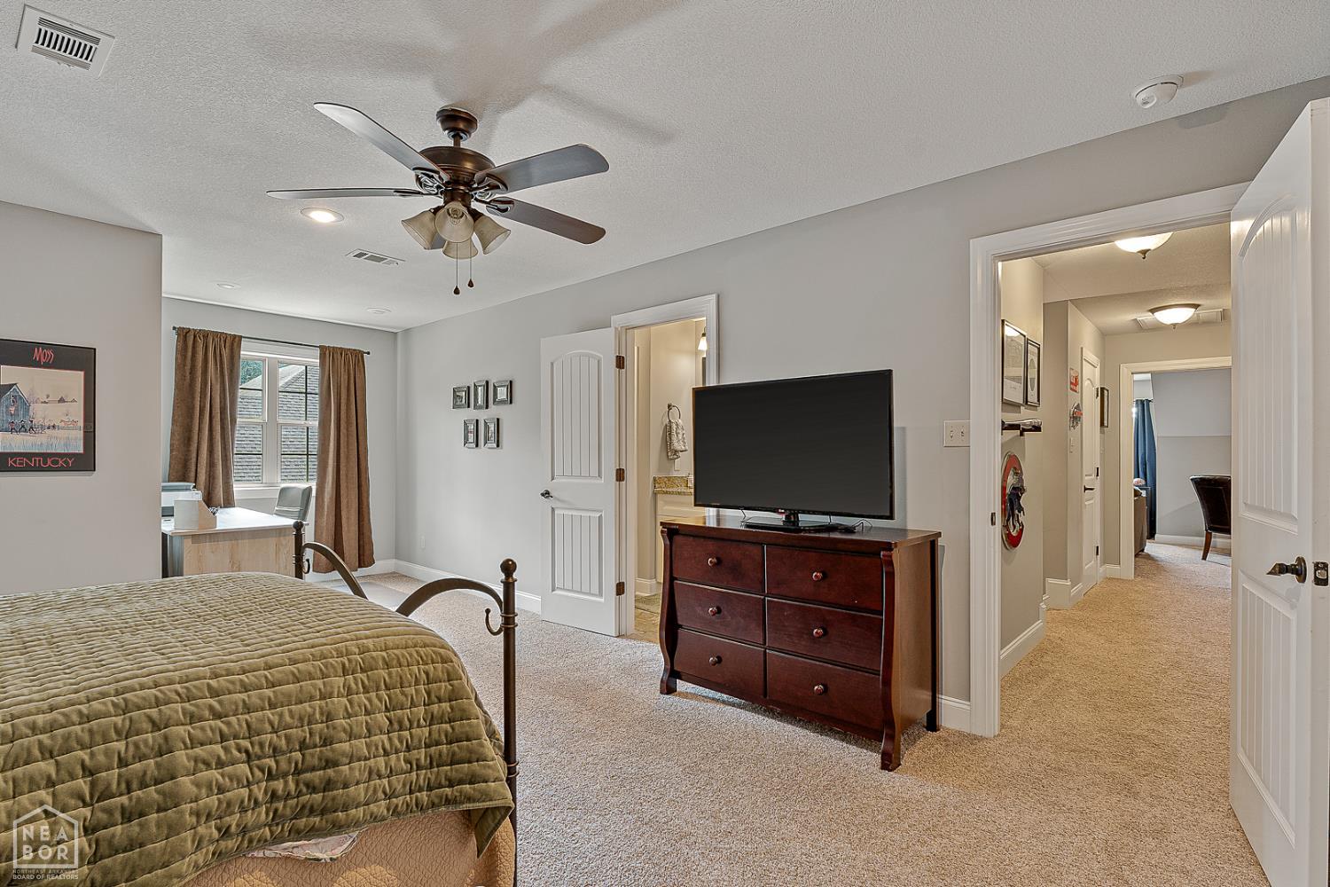 Jonesboro, Arkansas, 72404, United States, 5 Bedrooms Bedrooms, ,4 BathroomsBathrooms,Residential,For Sale,1978378